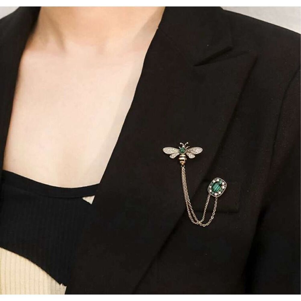 Bee Collar Pin - Picture 4 of 7